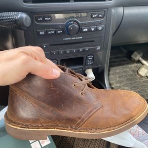 Clark’s women’s desert shoe. Retails $150. Size 7